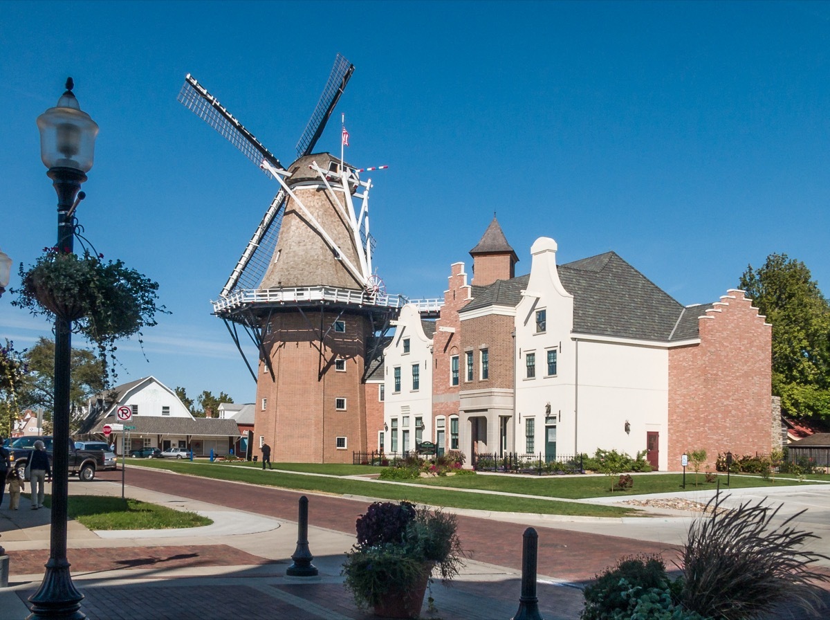 windmill pella iowa