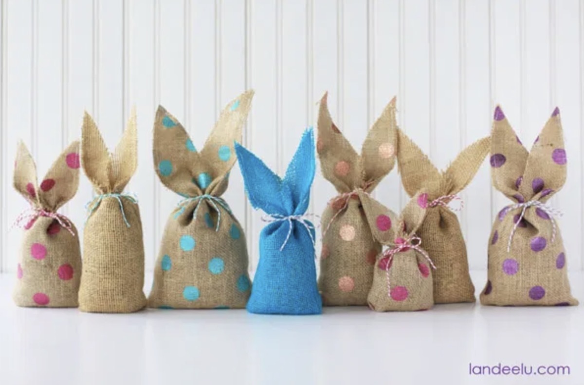 Burlap bunnies