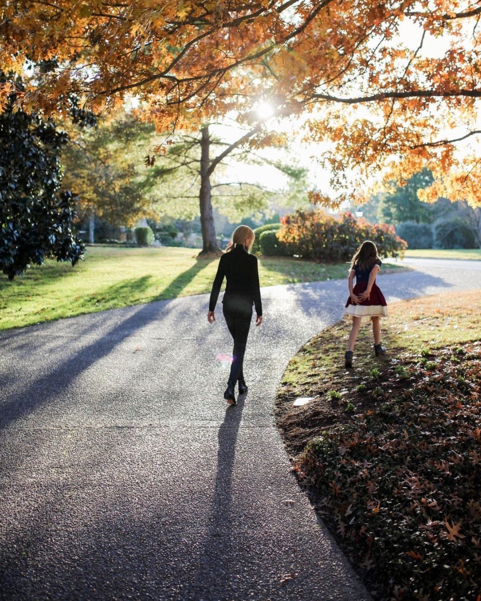 Nicole Kidman and Sunday walking