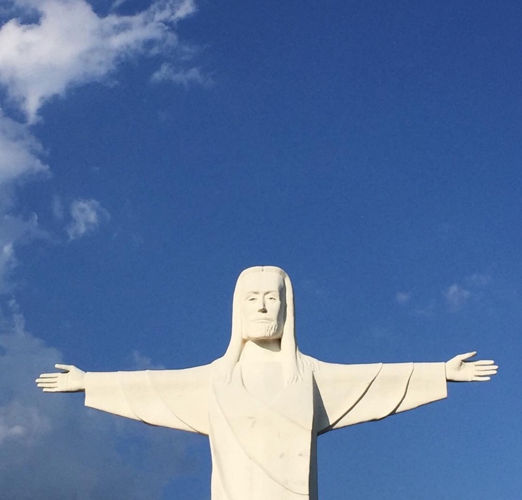 Jesus statue Arkansas