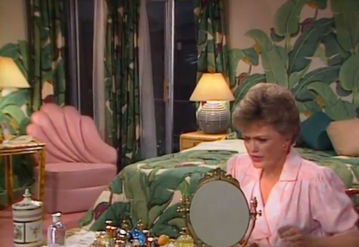 golden girls show still, 1980s home decor