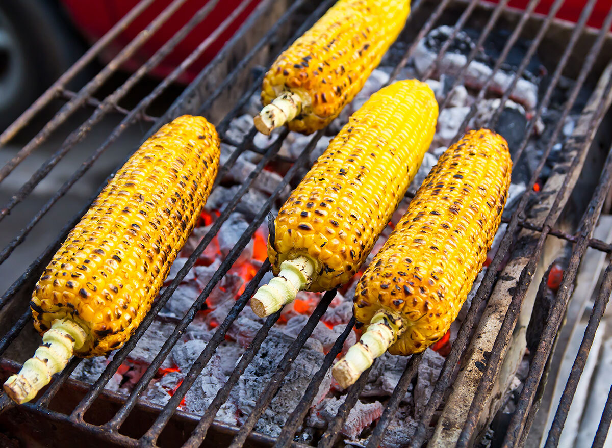 corns on grill