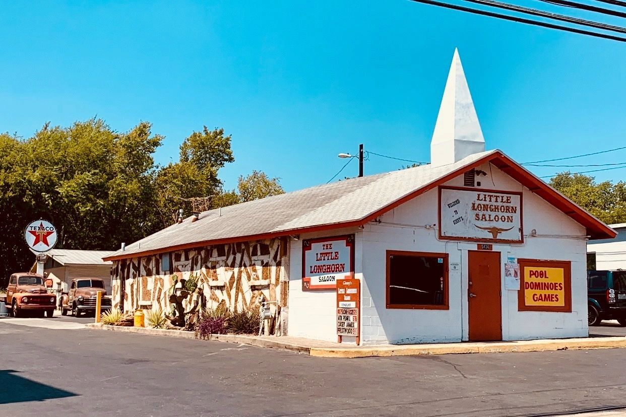 the little longhorn saloon in austin