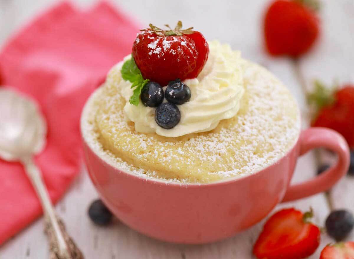 sponge cake mug