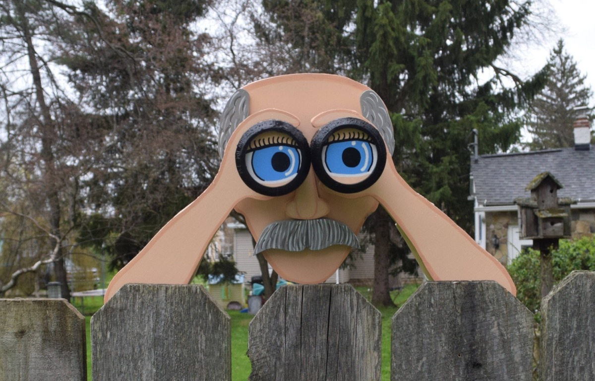 Peekin' Pete Cutout {Ugly Lawn Decorations}