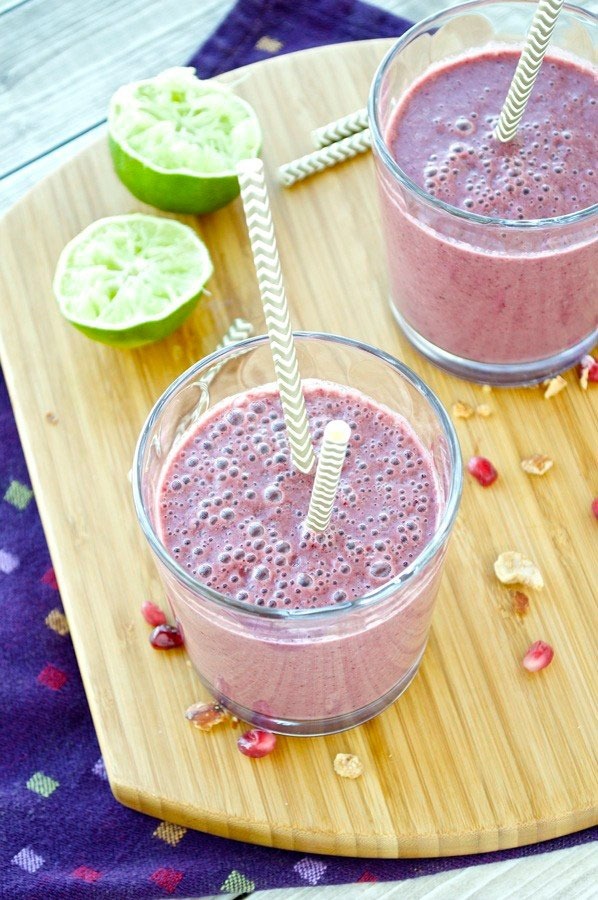 BERRY POMEGRANATE SMOOTHIE