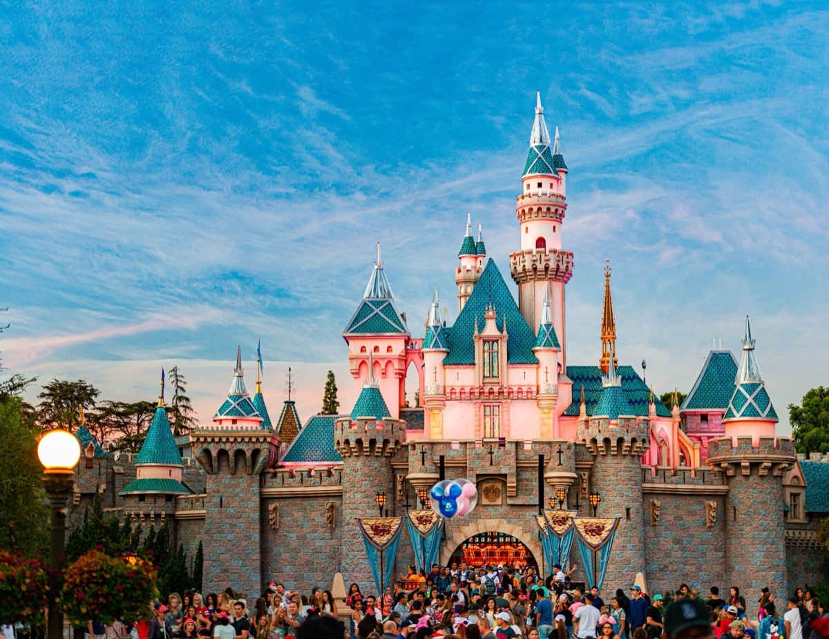 sleeping beauty castle disneyland