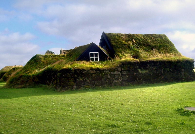 amazing-fairytale-grass-roofs-of-scandinavia-10