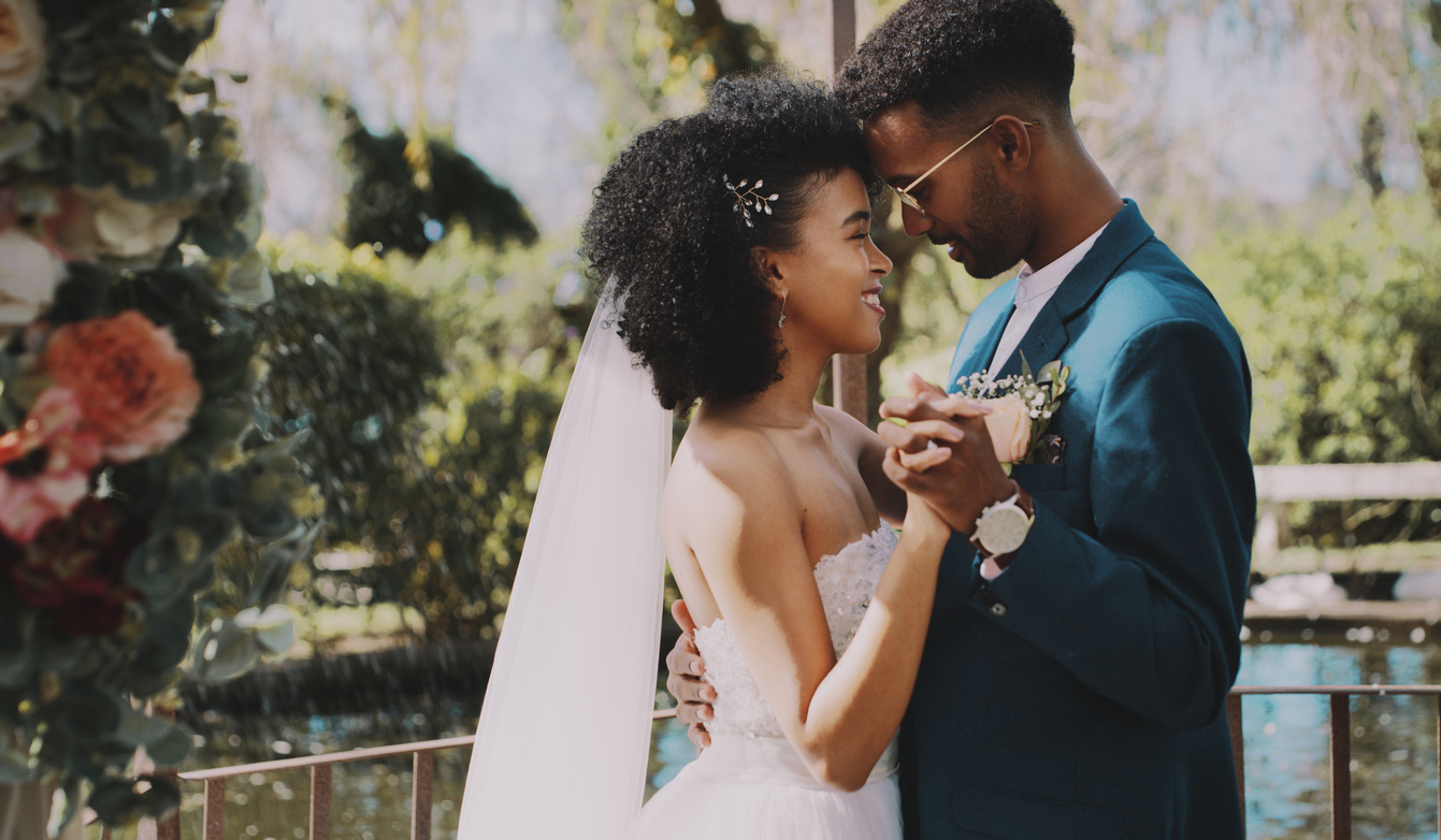 first dance young black couple