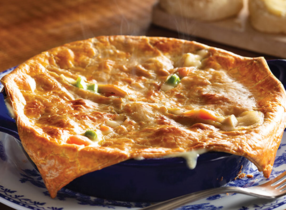 cracker barrel chicken pot pie