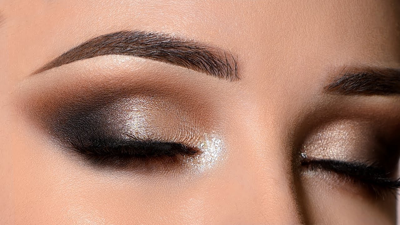 Smokey Eye | 9 Classic Makeup Looks to Rock | Her Beauty