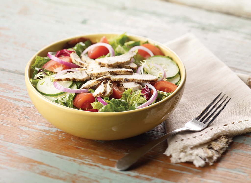 panera classic salad with chicken