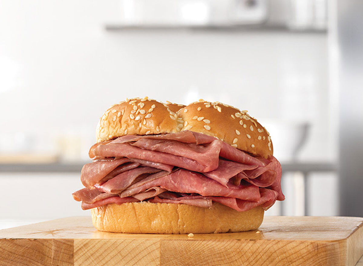 arbys classic roast beef sandwich