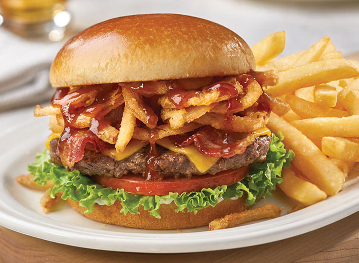 friendlys honey bbq burger