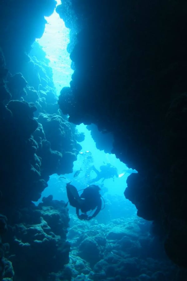 Picture of Scuba Divers - Lost at Sea