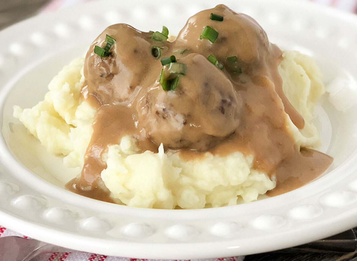 meatballs and gravy