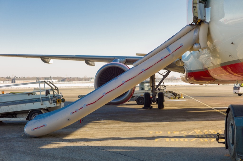 emergency slide airplane