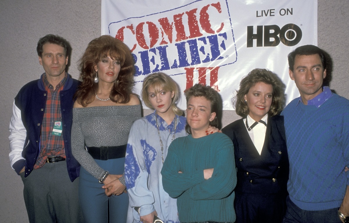 Ed O'Neill, Katey Sagal, Christina Applegate, David Faustino, Amanda Bearse, and David Garrison in 1989