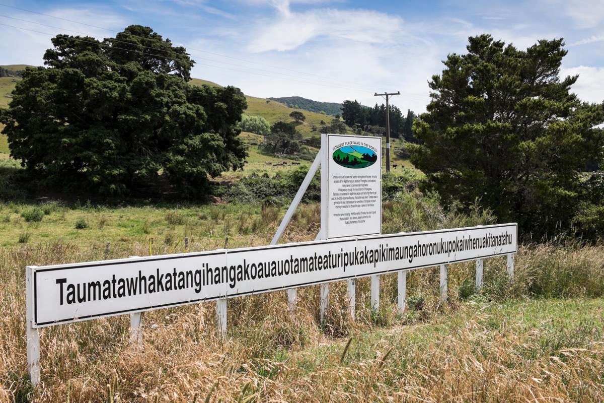 Taumatawhakatangihangakoauauotamateaturipukakapikimaungahoronukupokaiwhenuakitanatahu in New Zealand