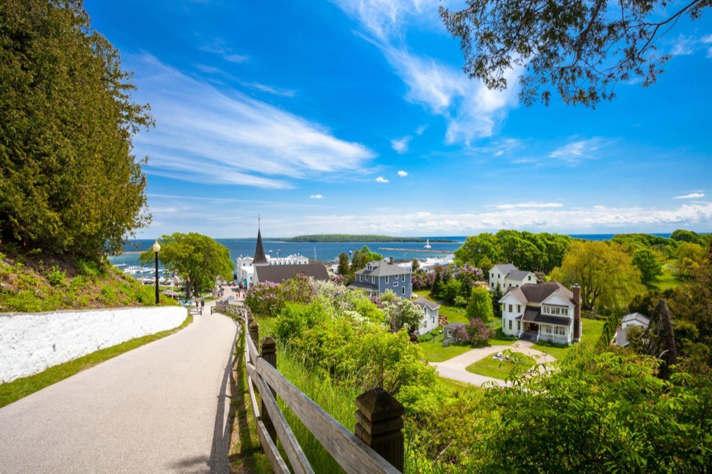 mackinac island michigan hidden american escapes