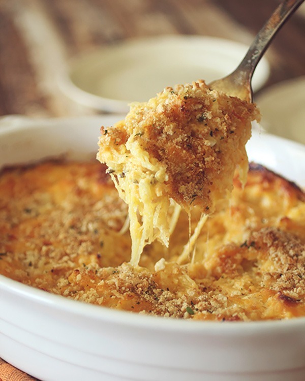 spaghetti squash baked mac and cheese