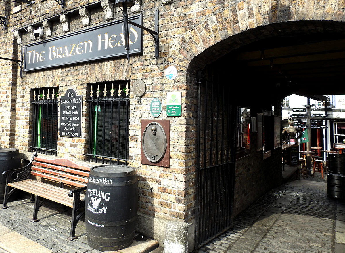 brazen head pub dublin ireland exterior