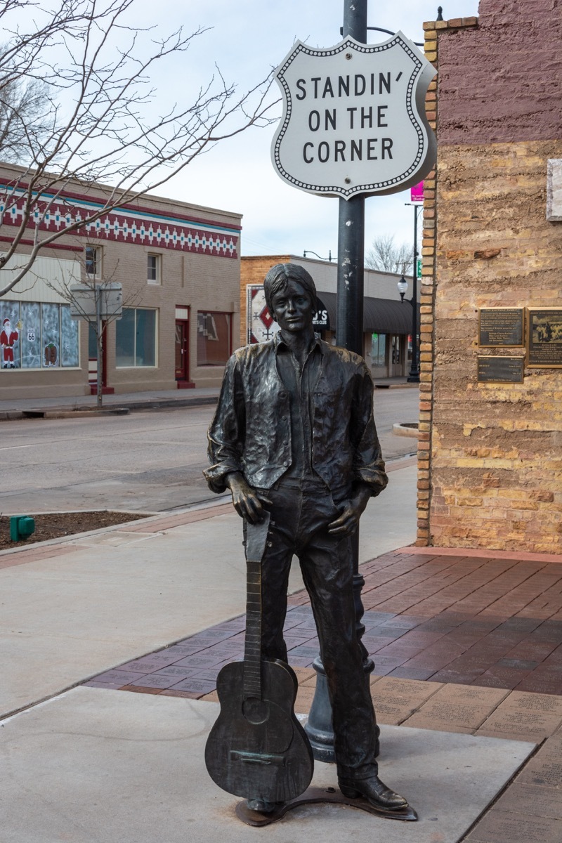 glenn frey statue in winslow arizona famous state statues