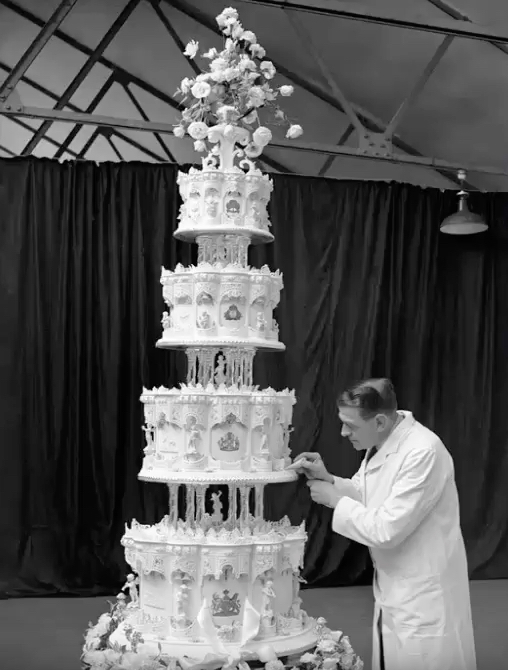 Queen Elizabeth II Wedding Cake Royal Marriages